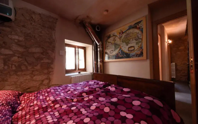 Stone House in Majella Park