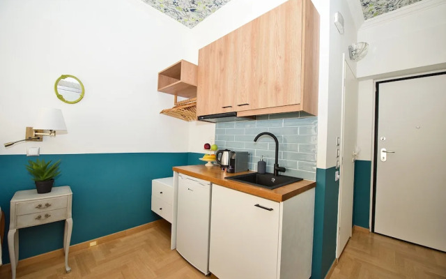 Rastoni Athens Suites nearAcropolis at Tsatsou Street