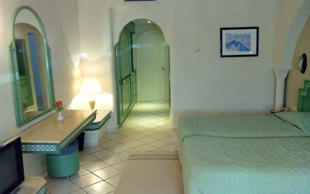 Shell Beach  & Spa