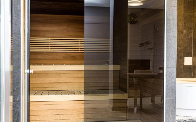 Mana Suites & Sea