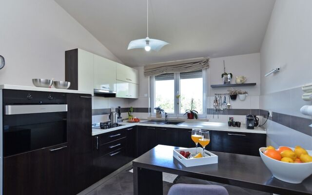 Apartment 1779