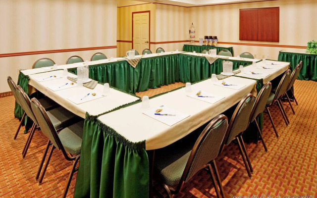 Holiday Inn Express Hotel & Suites Frackville by IHG