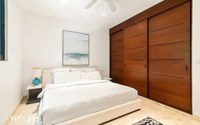 2 Br. Luminous and Spacious Pool View Apt