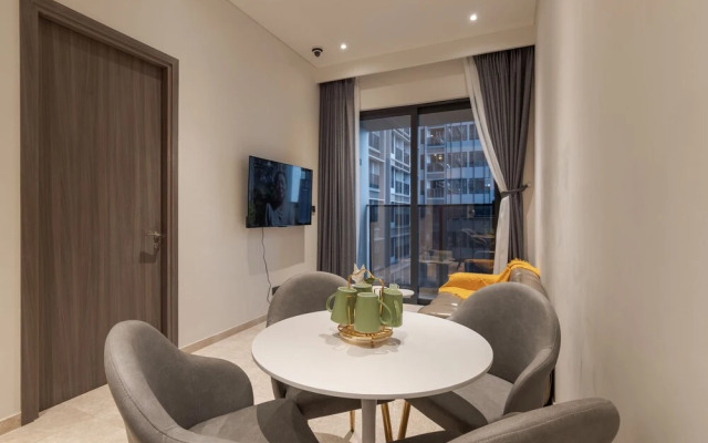 Le Places The Luxury MarQ Saigon Apartment
