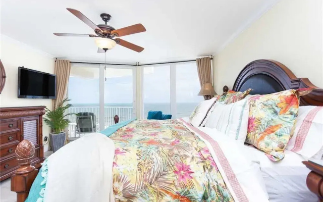 Shores Club 1104 - Two Bedroom Condo