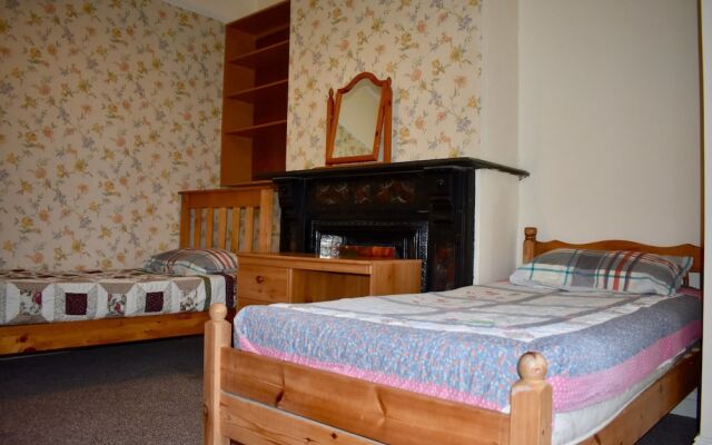 Traditional 3 Bedroom Home Near City Centre