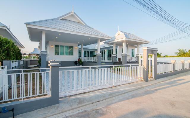 Baan Hua Hin Suk Jung