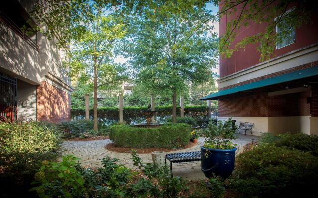 Courtyard by Marriott Athens Downtown
