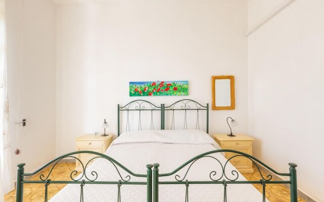 2961 Villa Poesia by Barbarhouse