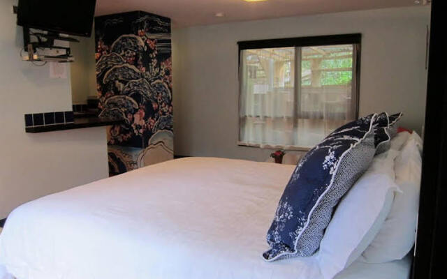 Cherry Blossom Bed & Breakfast