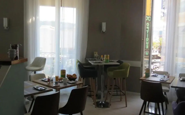 Hotel Amirauté