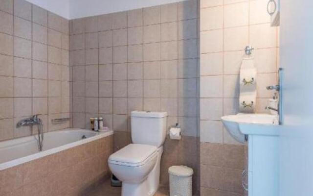 Holiday home 3 bedrooms - Gennadi