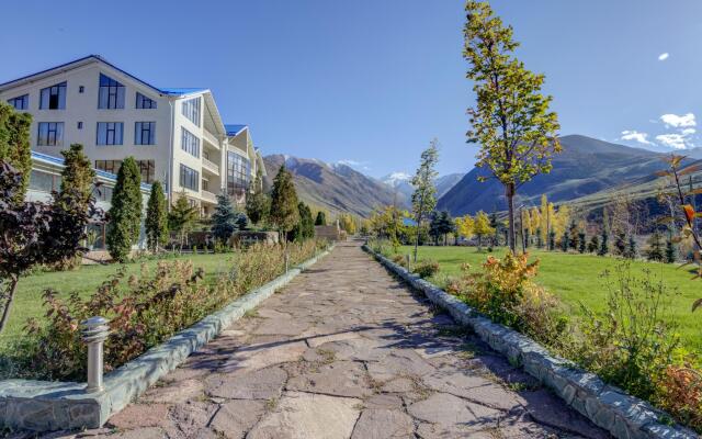 Mountain View Hot Spring Resort