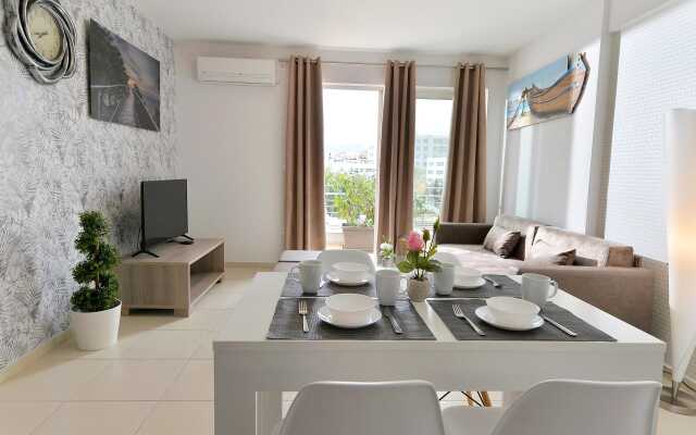 Alekos Apartments