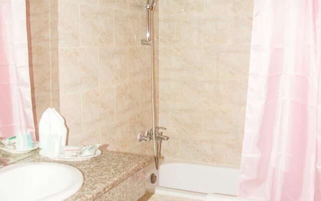 Al Anbat Midtown Hotel