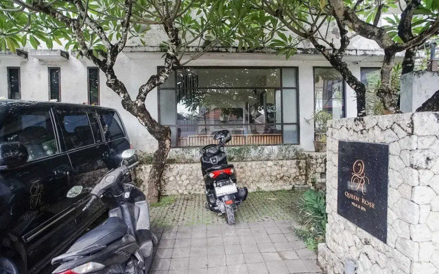 Queen Rose Villa & Spa