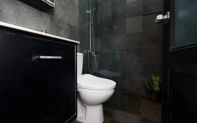 Erna's House Solo by OYO Rooms