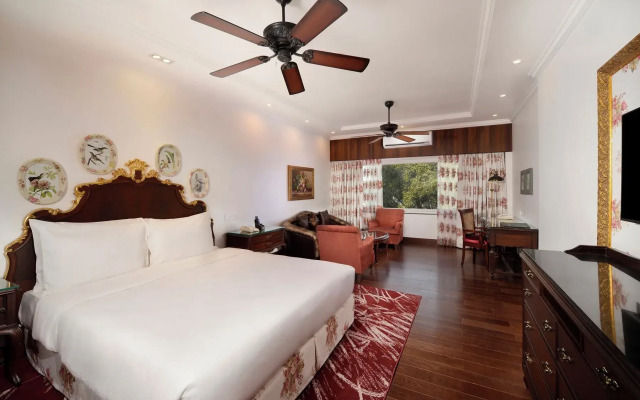 MAYFAIR Himalayan Spa Resort