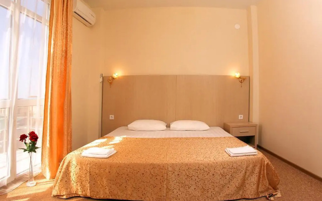 Hotel Diana