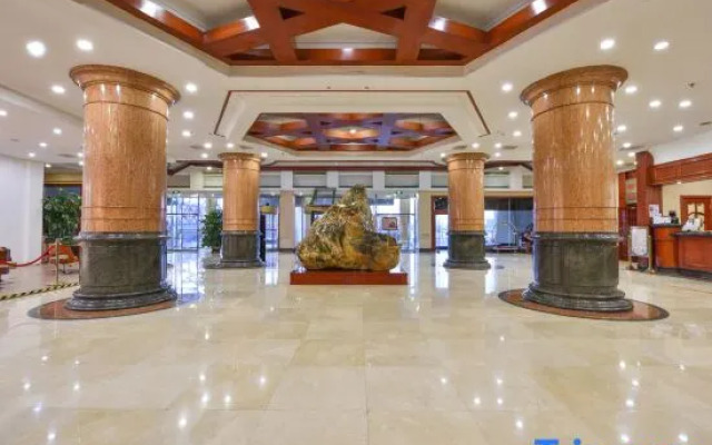 Zhonglian Hotel - Dandong