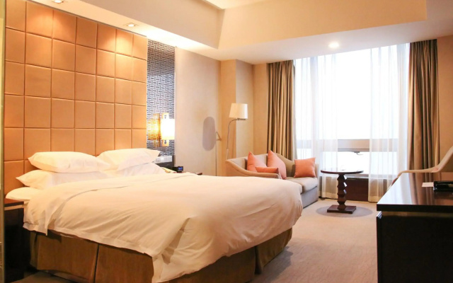 Crowne Plaza Yantai Seaview by IHG