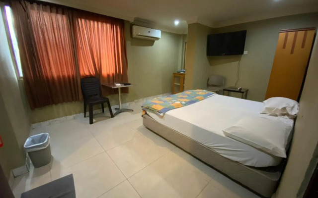 89 Hotel