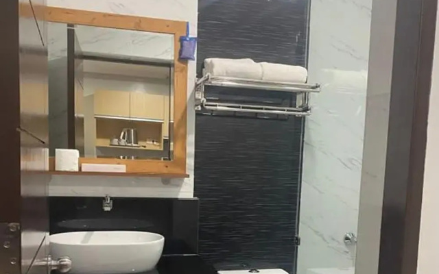 Madison Suites