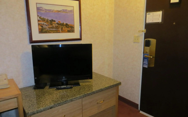 Travelodge by Wyndham Hope