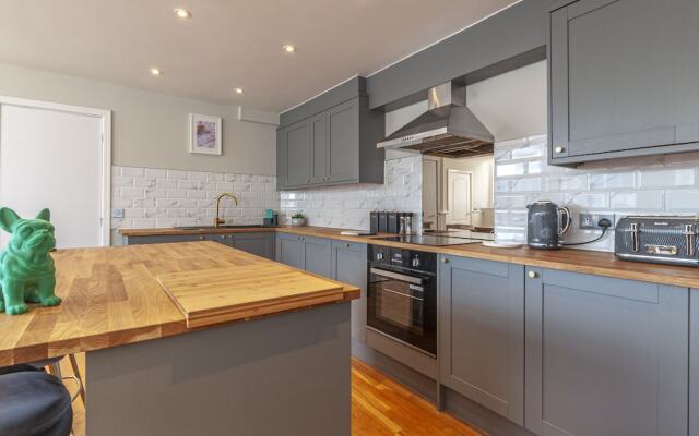 Airstay Premium Apartment