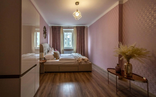 Pastel Art Deco 3BDR Ruterra Apt