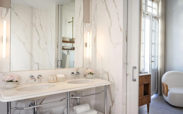 The Dolli at Acropolis, A Hotel to Live