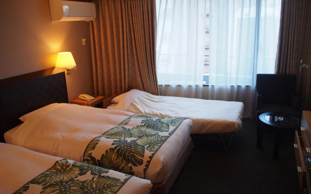 Breezbay Hotel Resort and Spa