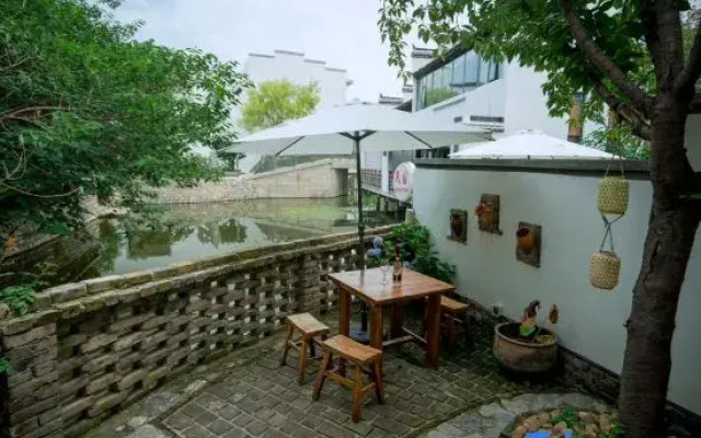 Xiqiao Homestay (Guantang Hot Spring Resort)