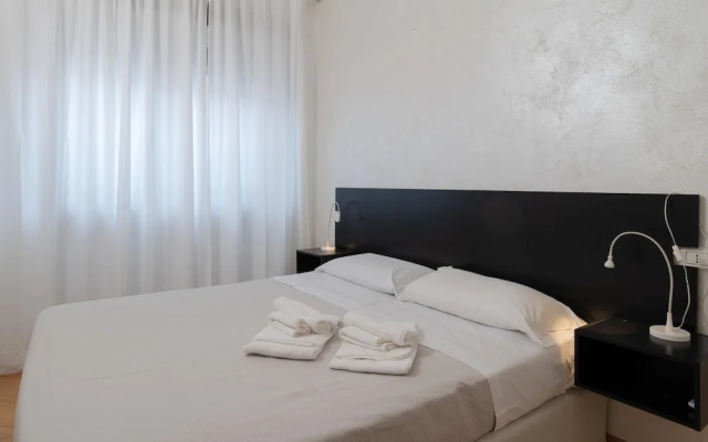 Pomba 25 Apartment in Torino