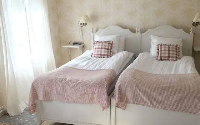 Tjällmo Gästgifvaregård