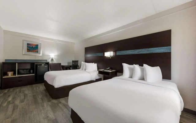 Quality Inn & Suites Airport
