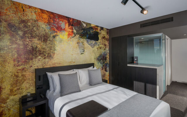 Kennigo Hotel Brisbane, Independent Collection by EVT