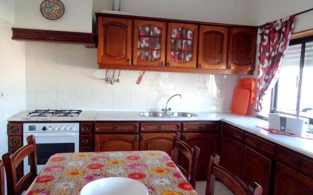 Apartment With 3 Bedrooms in Peniche, With Wonderful sea View, Furnish