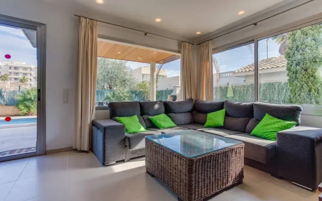 Villa With Pool in Alcudia