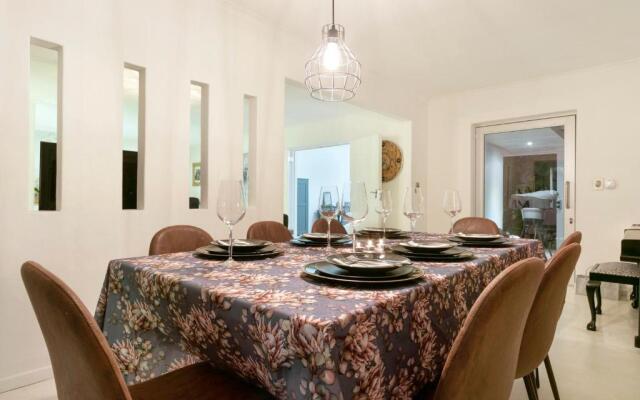 Sail Street 52 by AirAgents