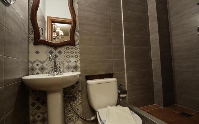 Trikalon Muses Art Suites