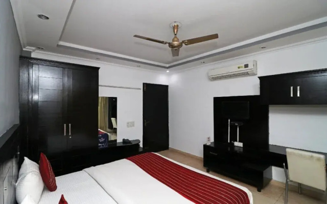Cybercity Rooms & Suites by OYO Rooms