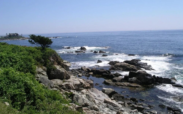 The Rhumb Line Resort