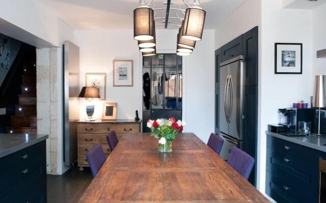 La Parenthèse Enchantée