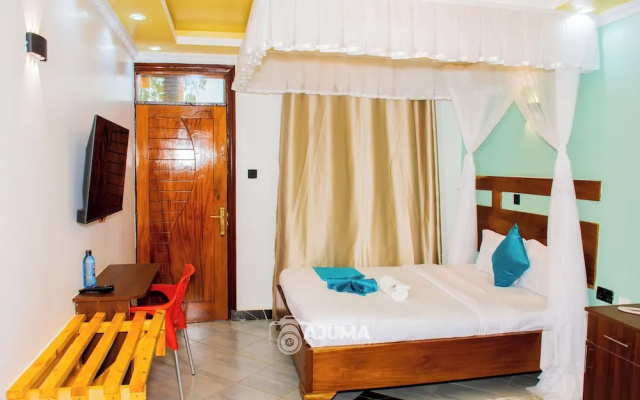 The Grand Brystal Hotel