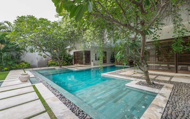 Nyaman Villas