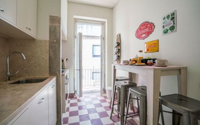 Stylish Apartment near Av Liberdade