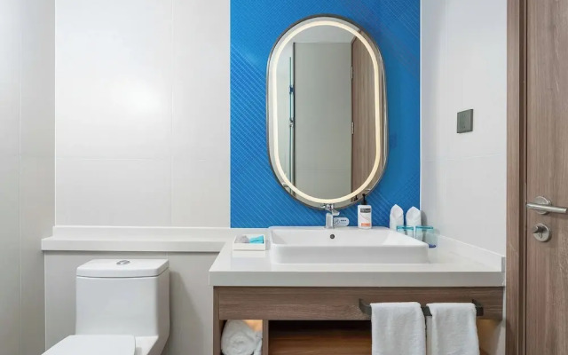 Holiday Inn Express Wuhan Jinyin Lake by IHG