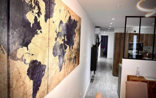 Coworking House - Quiet With Rooftop