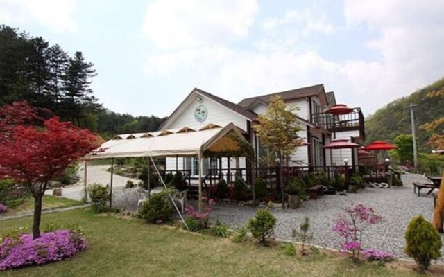 Wongju Pine Pension